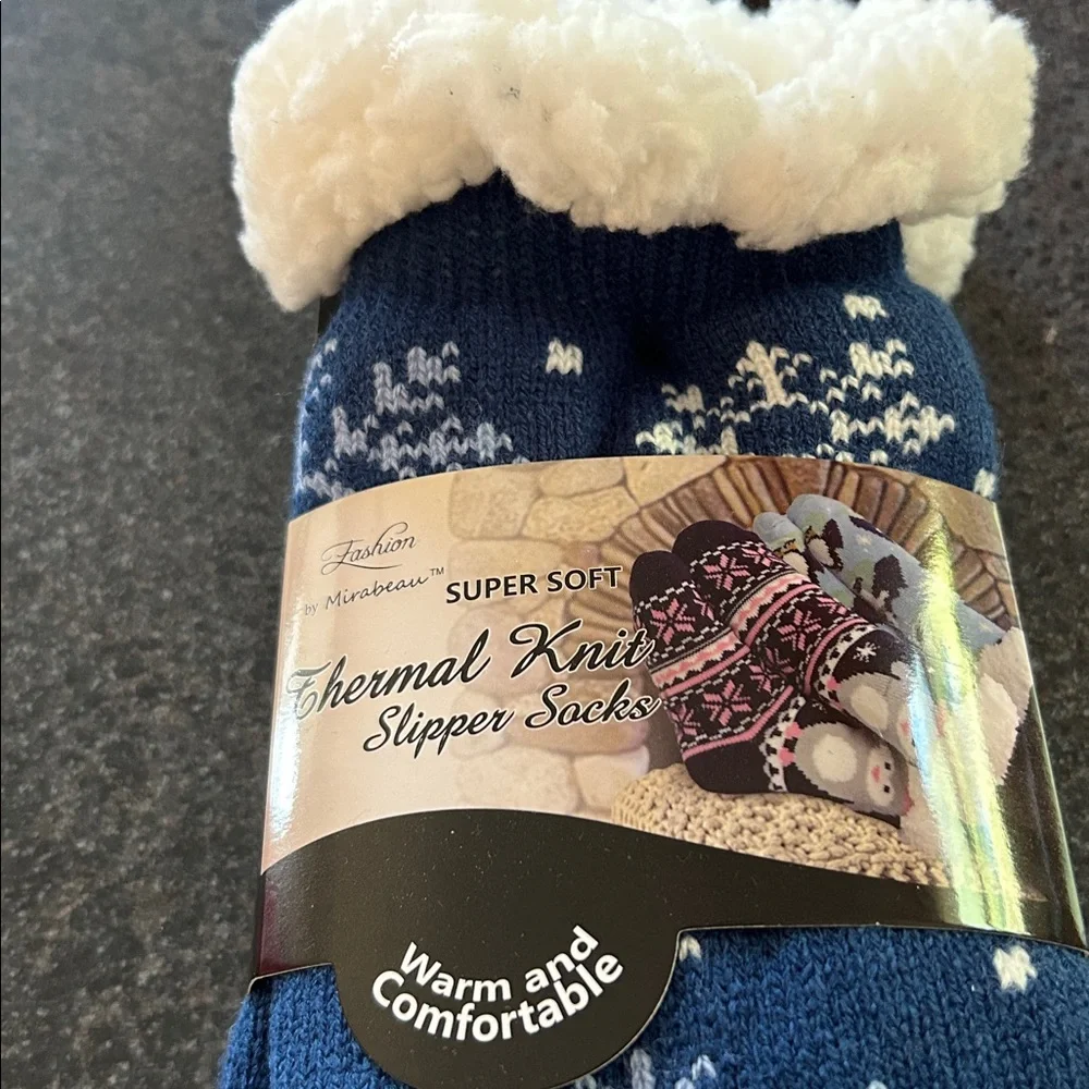 Blue Snowflake Fuzzy Slipper Socks - Picture 2 of 4